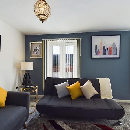 247 Serviced Accommodation In Stafford- 3Br Townhouse Экстерьер фото